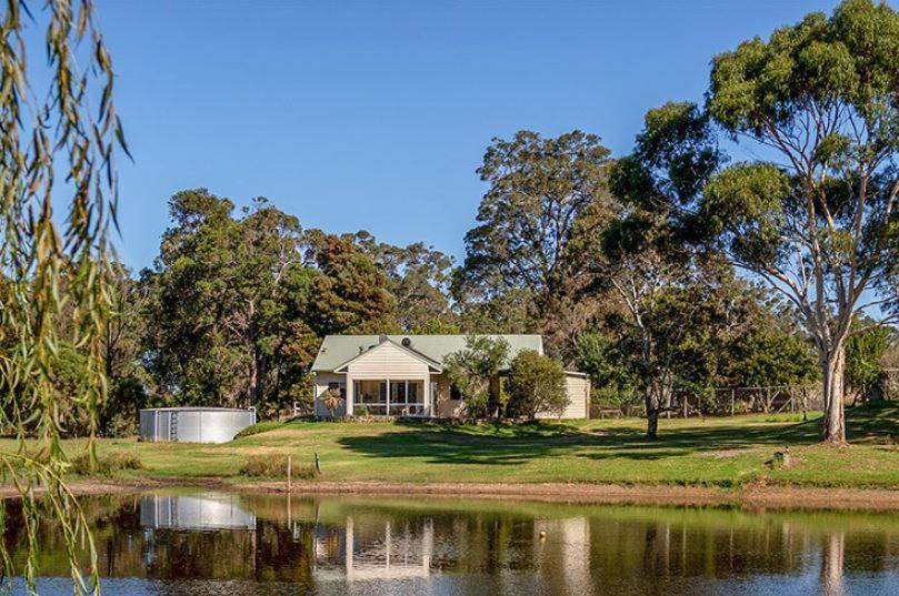 Abbivale Farm Cottage Harewood Exterior photo